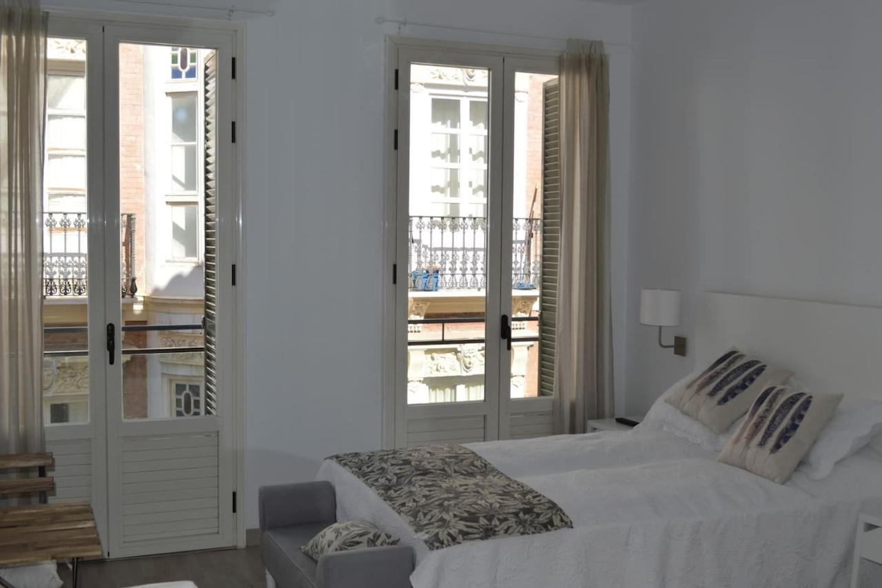 מאלגה Modern Studio Flat Close To Plaza Merced מראה חיצוני תמונה