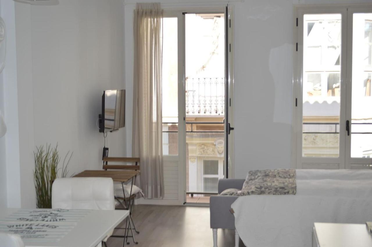 מאלגה Modern Studio Flat Close To Plaza Merced מראה חיצוני תמונה